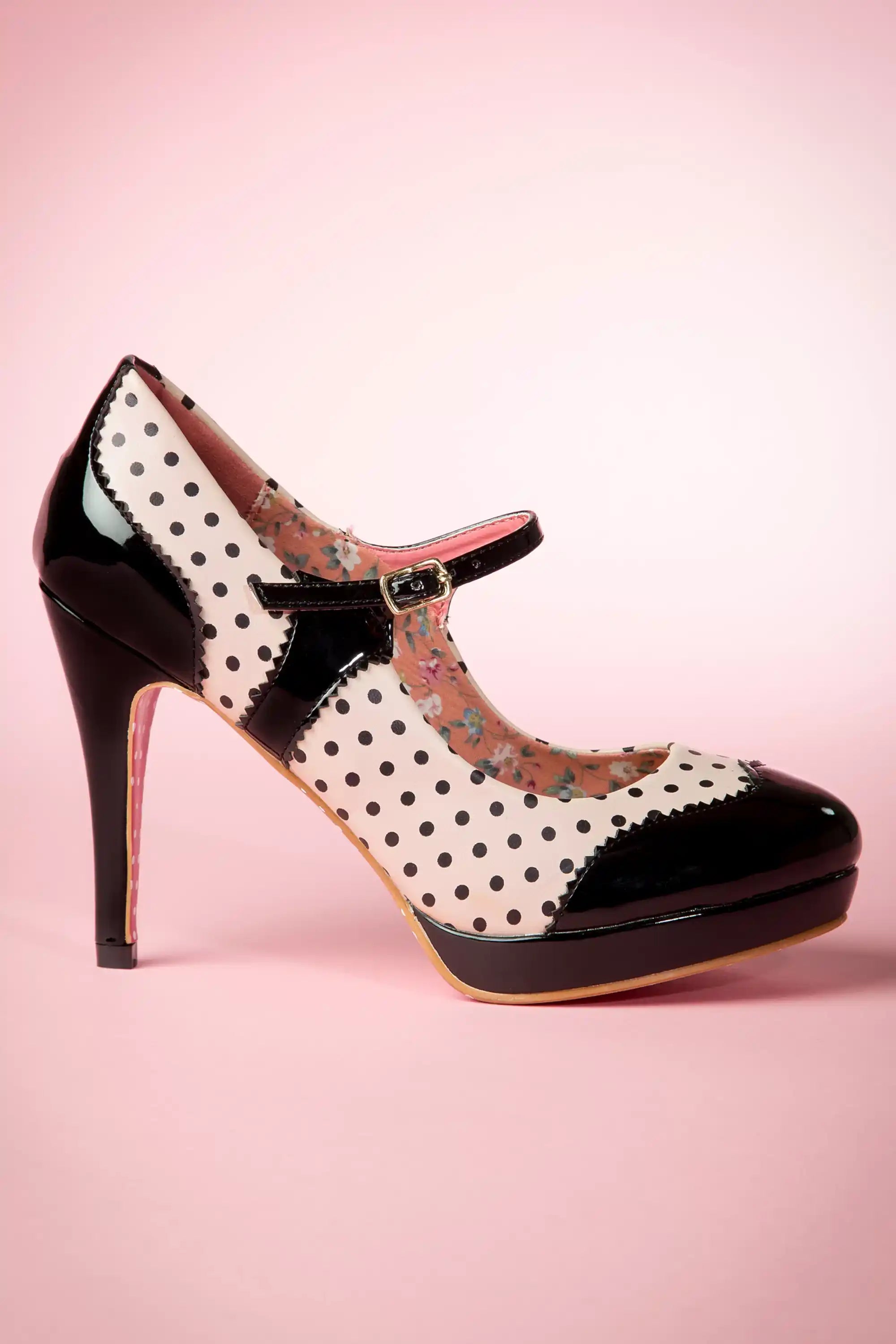 Banned Retro 50s Mary Jane Pumps